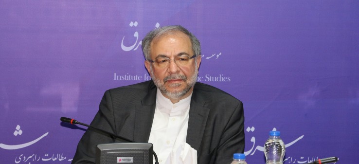 سید رسول موسوی: دکترای علوم سیاسی، دیپلمات پیشین و عضو ارشد پژوهشی وزارت امور خارجه