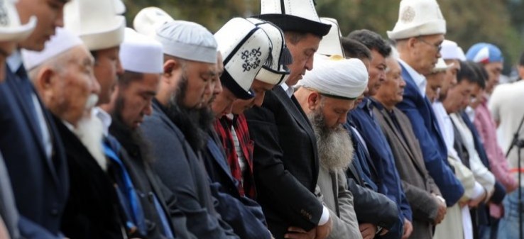 فرآیندهای سیاسی‌سازی اسلام در قرقیزستان
