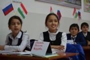 آیا مسکو زبان روسی را به تاجیکستان "تحمیل" می‌کند؟