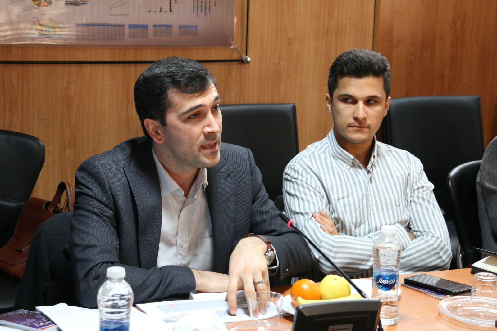 میزگرد "بررسی ظرفیت‌های اقتصادی کشورهای آسیای مرکزی"